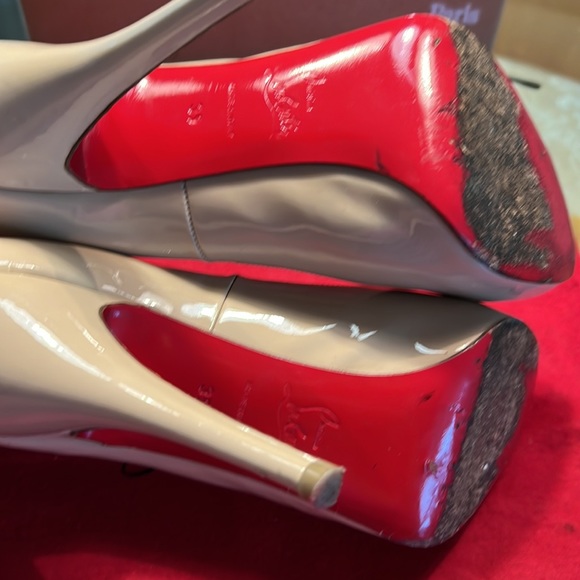 Christian Louboutin size 39 or 8-1/2 node patent calf heels - Picture 13 of 16